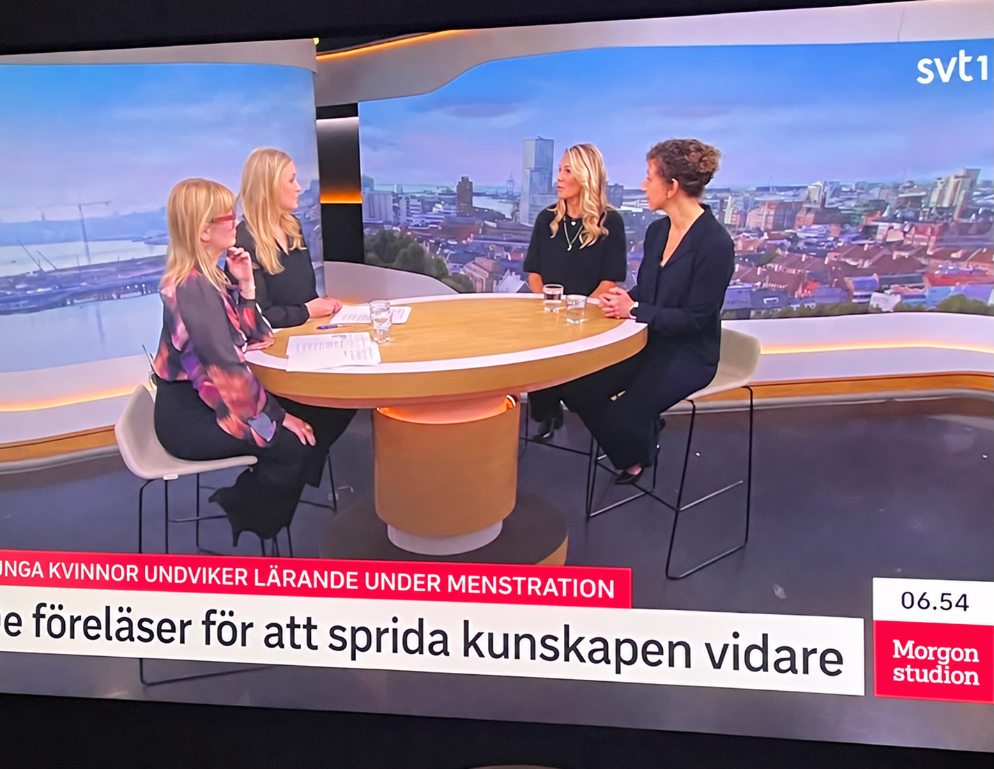 Veronica Ek och Johanna Larback som sakkunniga i SVT:s Morgonstudion
